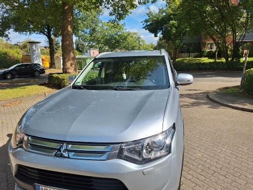 Mitsubishi Outlander 151.000 km 11.600 € Neumünster 24539