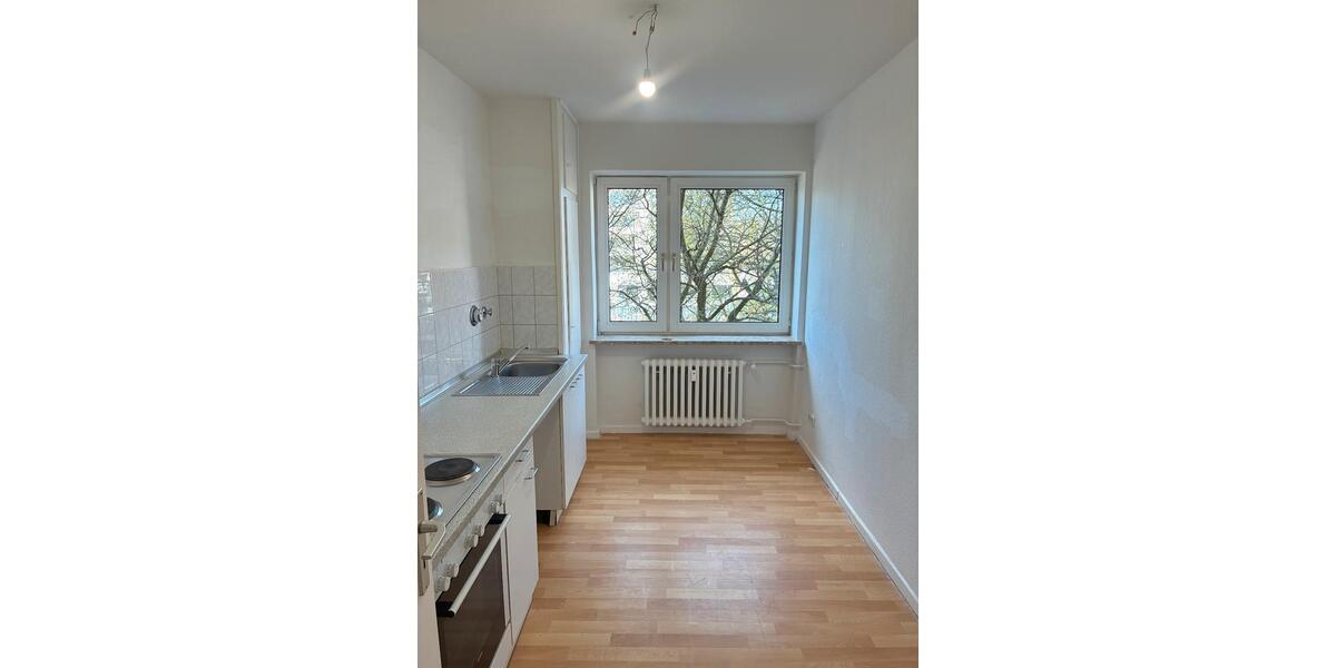 Etagenwohnung Kiel Neumühlen-Dietrichsdorf - 2 Zimmer, 76 m&sup2;, 630&euro; | Angebot:26142444