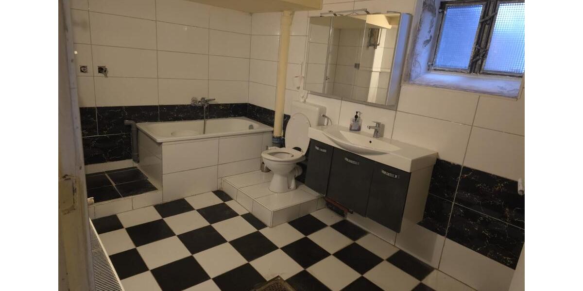 Charmante Doppelhaushälfte direkt am Schwanenseepark 4 zimmer