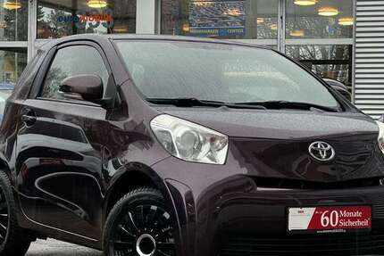 Toyota iQ