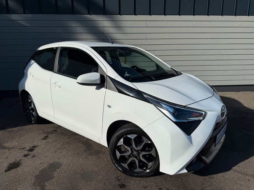 Toyota Aygo (X) 96.394 km 9.800 € Neumünster 24536