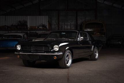 Ford Mustang 9.999 km 49.990 &euro; Osdorf 24251