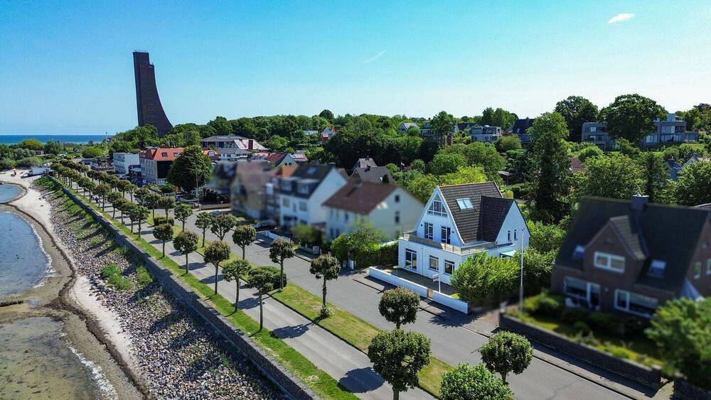 Ihr Wohntraum am Meer: Charmantes Einfamilienhaus mit Panoramablick auf die Kieler Förde 6 zimmer