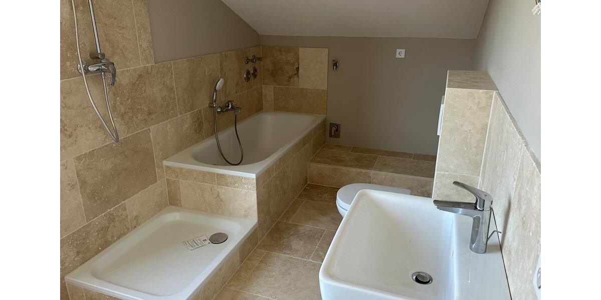 Etagenwohnung Kiel Russee - 3 Zimmer, 120 m&sup2;, 1.490&euro; | Angebot:24782421