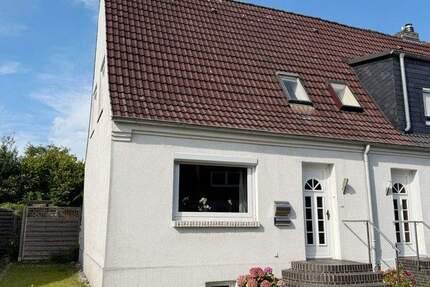 Haus Kiel Gaarden-Süd - 3 Zimmer, 65 m&sup2;, 220.000&euro; | Angebot:25711840