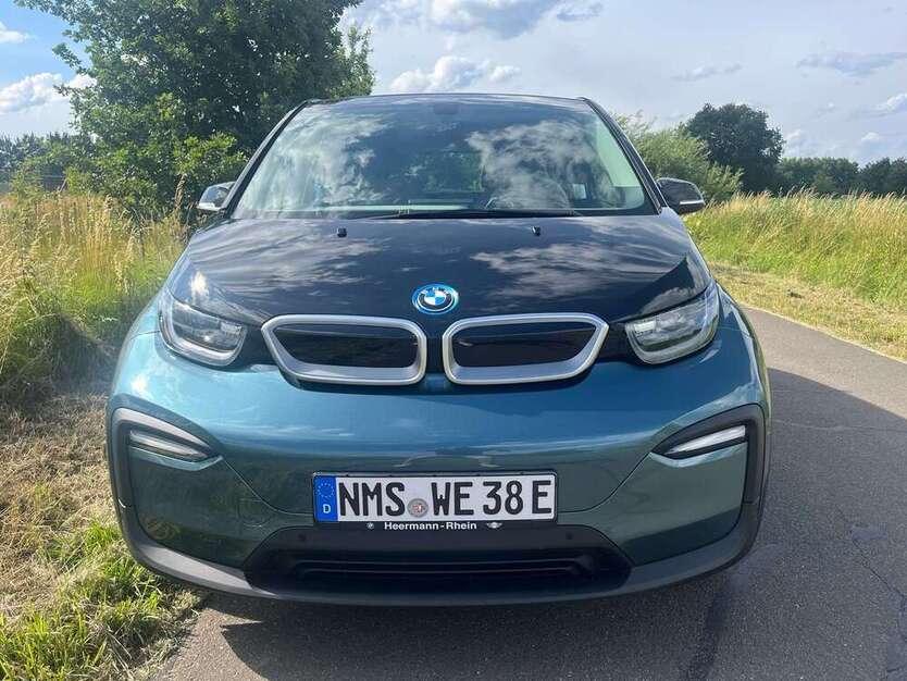 i3