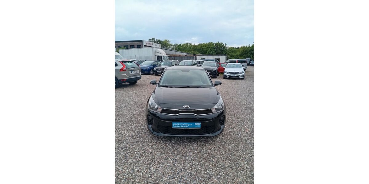 Kia Rio 107.000 km 7.969 &euro; Kiel 24146