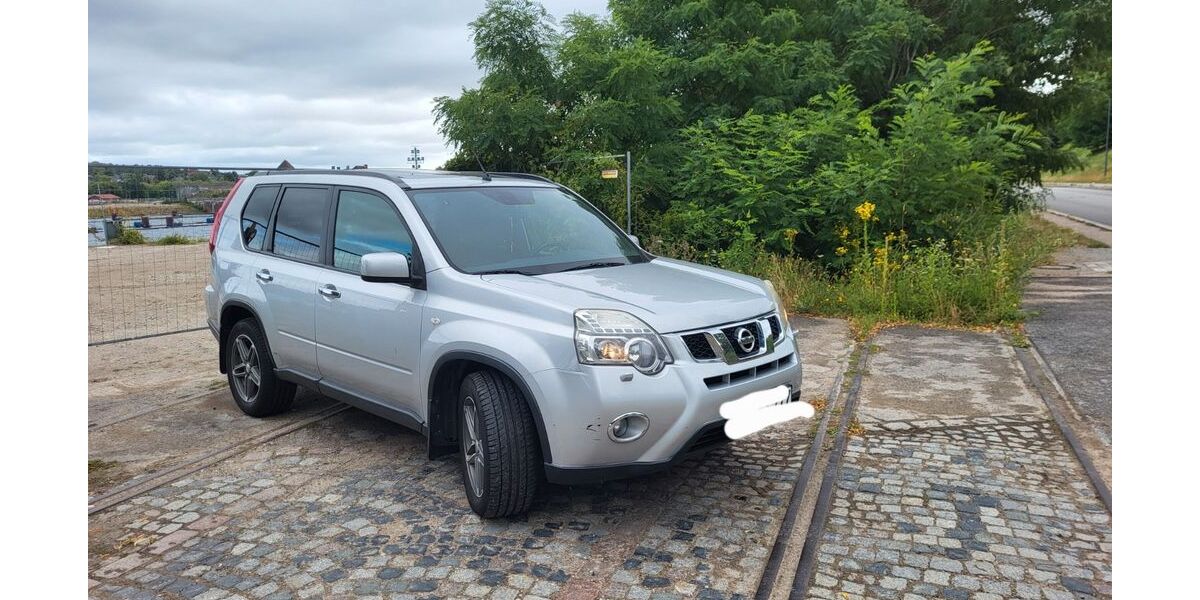 Nissan X-Trail 199.850 km 8.499 &euro; Kiel 24103