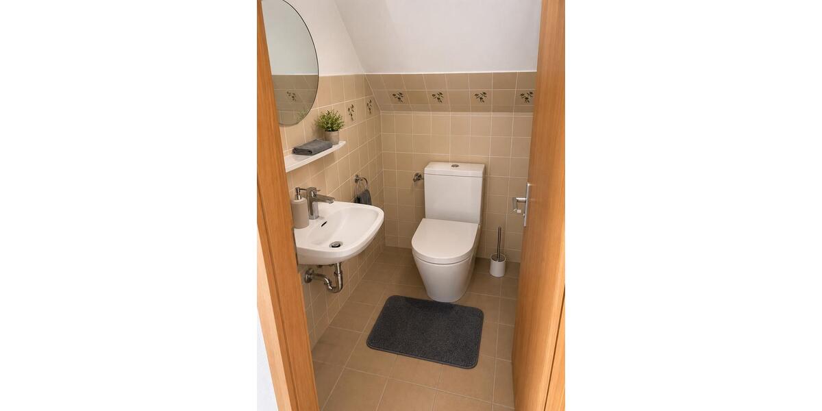Dachgeschoßwohnung Schülldorf - 2 Zimmer, 68 m&sup2;, 1.150&euro; | Angebot:26619344