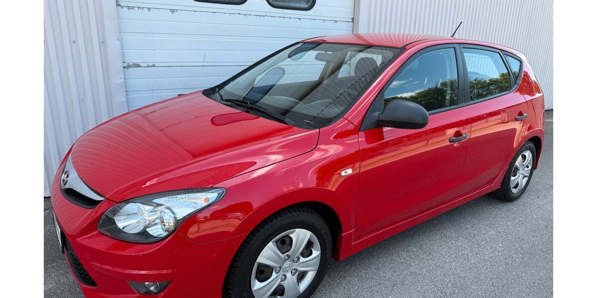 Hyundai i30 99.536 km 3.950 &euro; Neumünster 24536