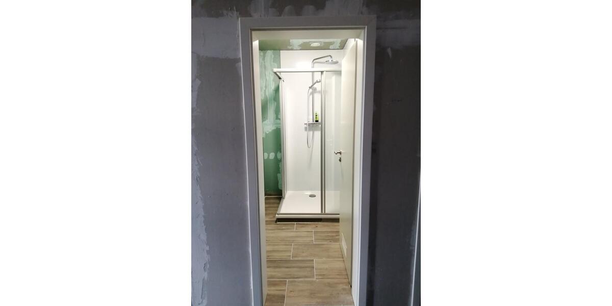 Etagenwohnung Kiel Ellerbek - 7 Zimmer, 220 m&sup2;, 2.750&euro; | Angebot:25328452