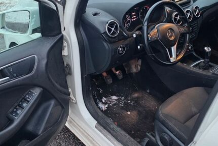 Mercedes-Benz B 180 378.589 km 3.850 &euro; Osdorf 24251