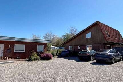 Haus Schönberg - 7 Zimmer, 254 m&sup2;, 649.000&euro; | Angebot:26637900