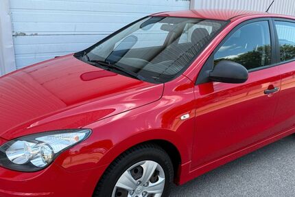 Hyundai i30 99.536 km 3.950 &euro; Neumünster 24536
