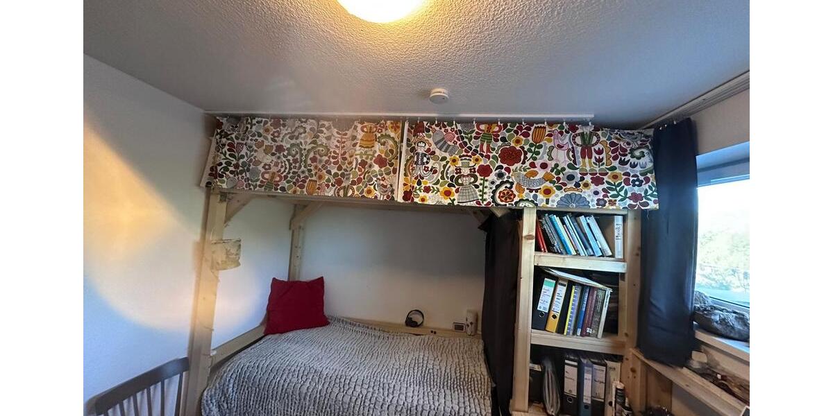 Etagenwohnung Kiel Russee - 4 Zimmer, 120 m&sup2;, 1.350&euro; | Angebot:26596833