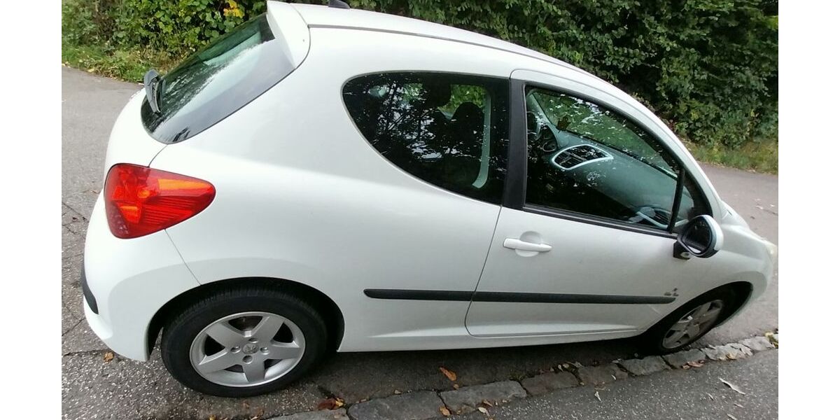 Peugeot 207 93.300 km 4.800 &euro; Kiel 24146
