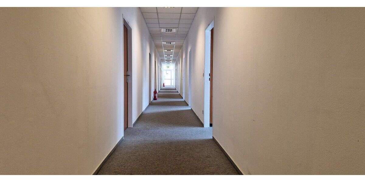 Gewerbeobjekt Kiel Gaarden-Süd - 1 Zimmer, 387 m&sup2;, 3.290&euro; | Angebot:23623669