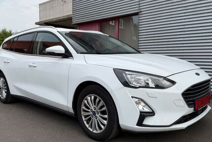 Ford Focus 122.436 km 11.999 &euro; Großharrie 24625