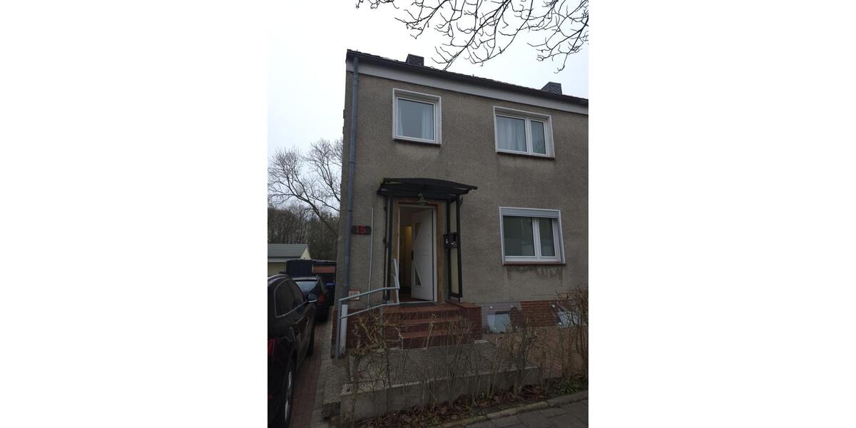 Charmante Doppelhaushälfte direkt am Schwanenseepark 4 zimmer