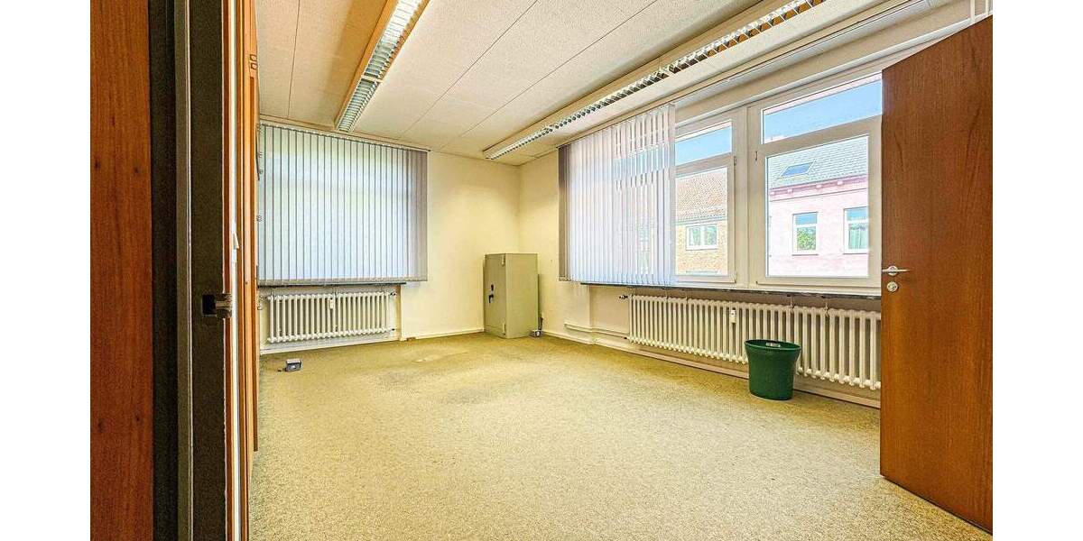 Gewerbeobjekt Kiel Exerzierplatz - 1 Zimmer, 245 m&sup2;, 3.400&euro; | Angebot:24028835