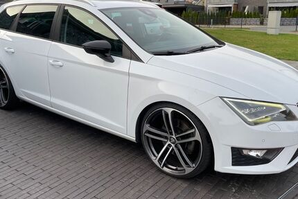 Seat Leon 98.800 km 12.990 &euro; neumünster 24539