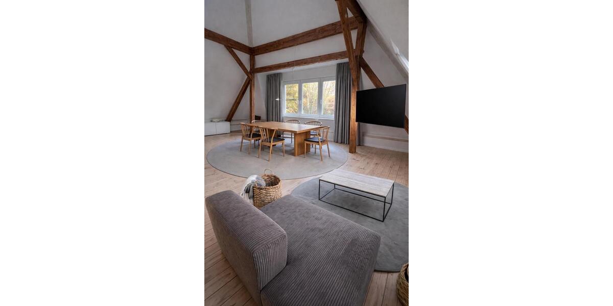 Dachgeschoßwohnung Altenholz - 3.5 Zimmer, 110 m&sup2;, 1.950&euro; | Angebot:24794917