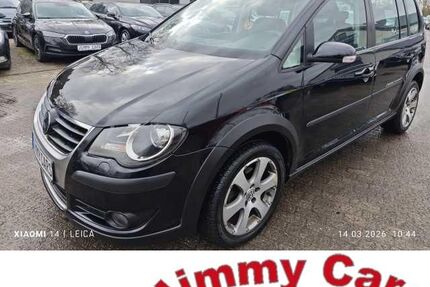 VW Touran 147.000 km 3.999 &euro; Kiel-Moorsee 24145