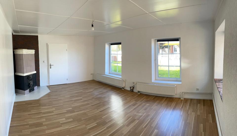 Erdgeschoßwohnung Lütjenburg - 2.5 Zimmer, 102 m&sup2;, 1.000&euro; | Angebot:26295044