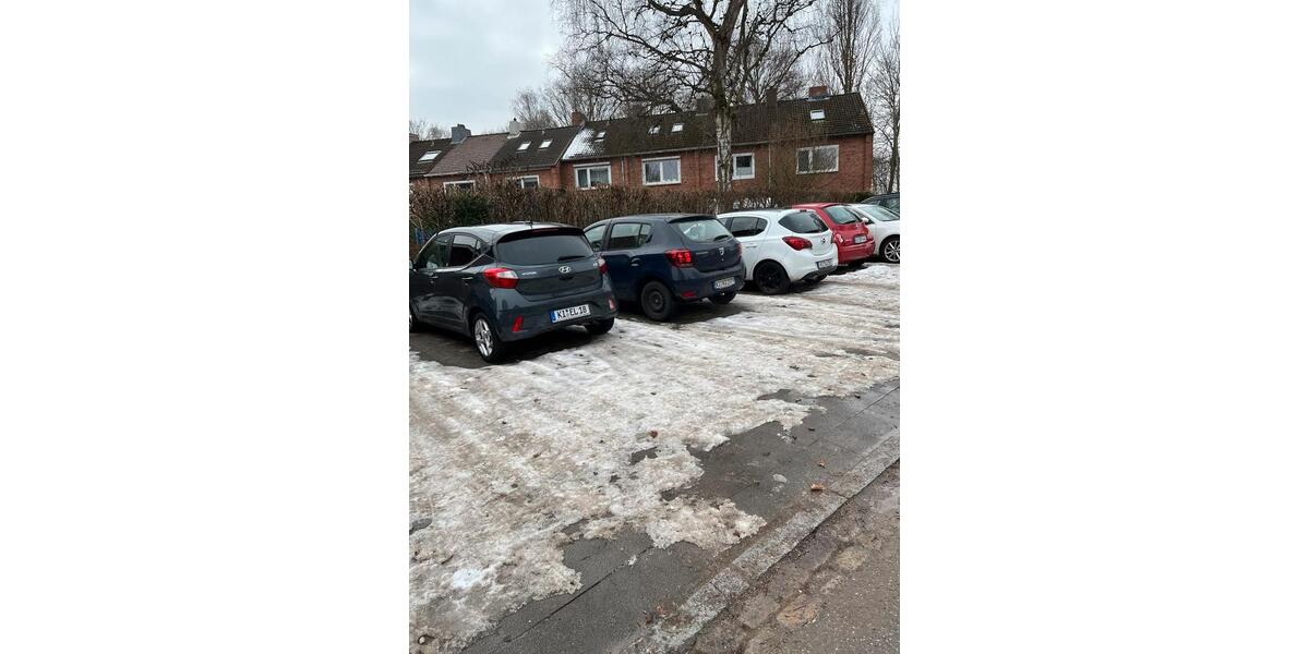 Etagenwohnung Kiel Schreventeich - 2 Zimmer, 125 m&sup2;, 650&euro; | Angebot:26042103