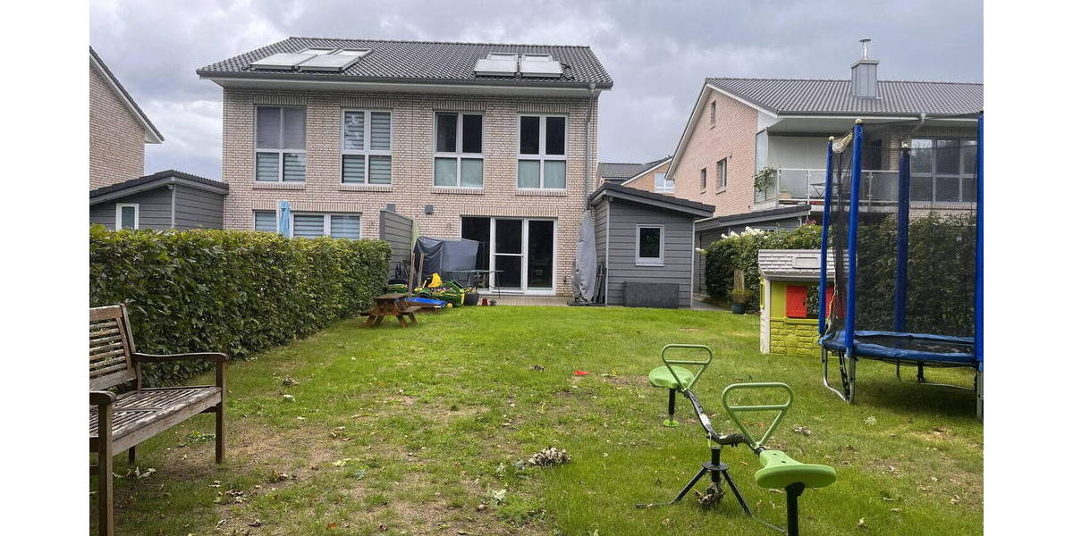 Doppelhaushälfte Neumünster Einfeld - 3 Zimmer, 106 m&sup2;, 1.275&euro; | Angebot:26820261