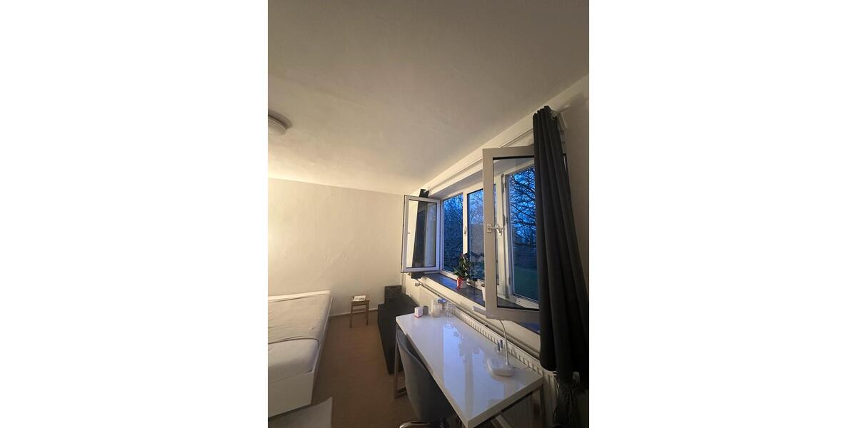 Etagenwohnung Kiel Schreventeich - 1 Zimmer, 25 m&sup2;, 430&euro; | Angebot:26112446