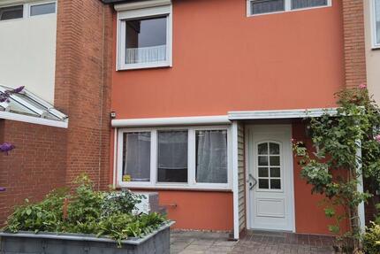 Haus Kiel Neumühlen-Dietrichsdorf - 4 Zimmer, 85 m&sup2;, 280.000&euro; | Angebot:27141197