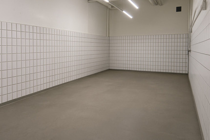 Lagerhalle 78 m2 Kiel Wellsee Glasfaser Anschluß vorhanden zimmer