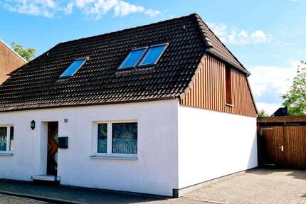 EFH Einfamilienhaus freistehend mit Garten 4.5 zimmer