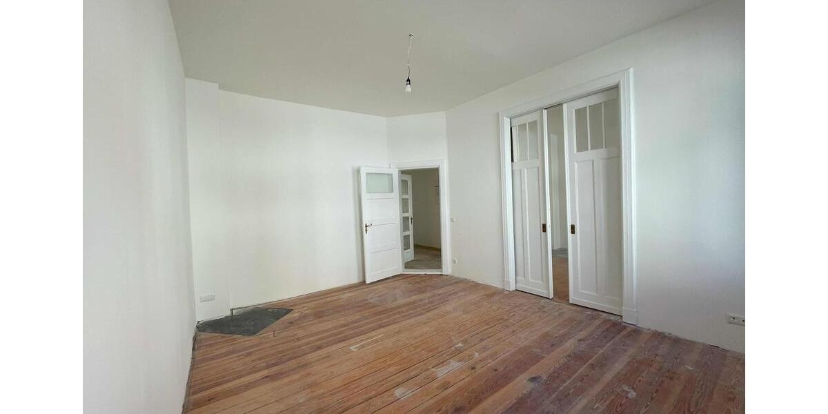 Etagenwohnung Kiel Blücherplatz - 3.5 Zimmer, 85 m&sup2;, 1.765&euro; | Angebot:26084303