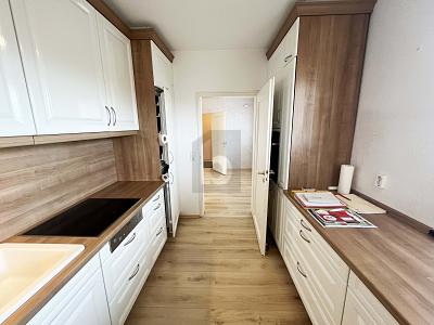 MODERNISIERT, BARRIEREFREI, FAHRSTUHL, BALKON - Etagenwohnung Neumünster Brachenfeld/Ruthenberg | Angebot:26246739