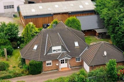 Haus Büdelsdorf - 6 Zimmer, 203 m&sup2;, 799.000&euro; | Angebot:27004450