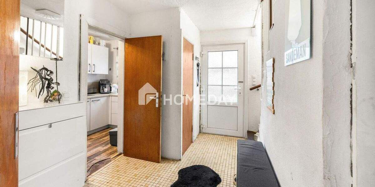 Doppelhaushälfte mit solider Basis und Südgarten 5 zimmer