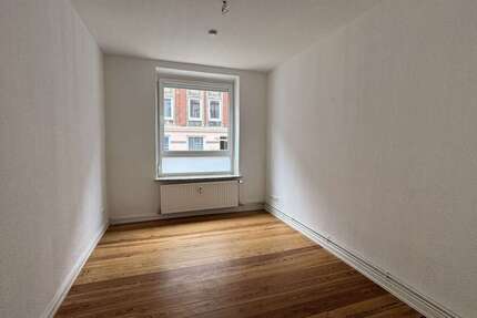 Wohnung zum Mieten in Kiel 350 € 25 m²