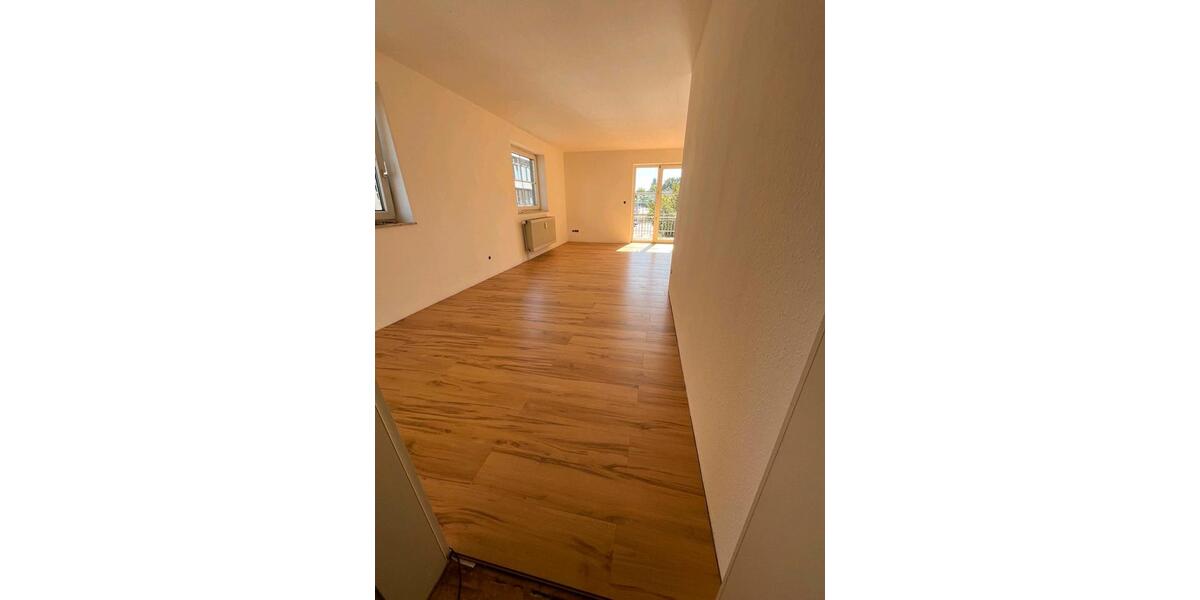 Etagenwohnung Neumünster - 2 Zimmer, 65 m&sup2;, 850&euro; | Angebot:26407993