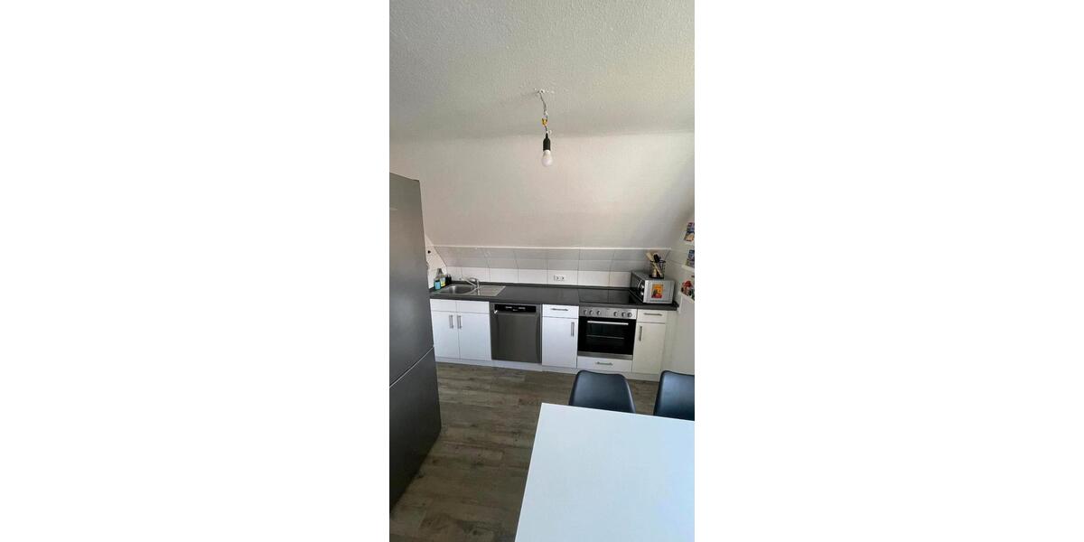 Dachgeschoßwohnung Kiel Friedrichsort - 3.5 Zimmer, 72 m&sup2;, 620&euro; | Angebot:26546957