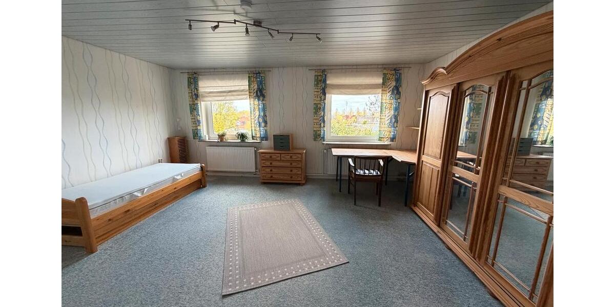 Etagenwohnung Flintbek - 4 Zimmer, 160 m&sup2;, 1.985&euro; | Angebot:26324218