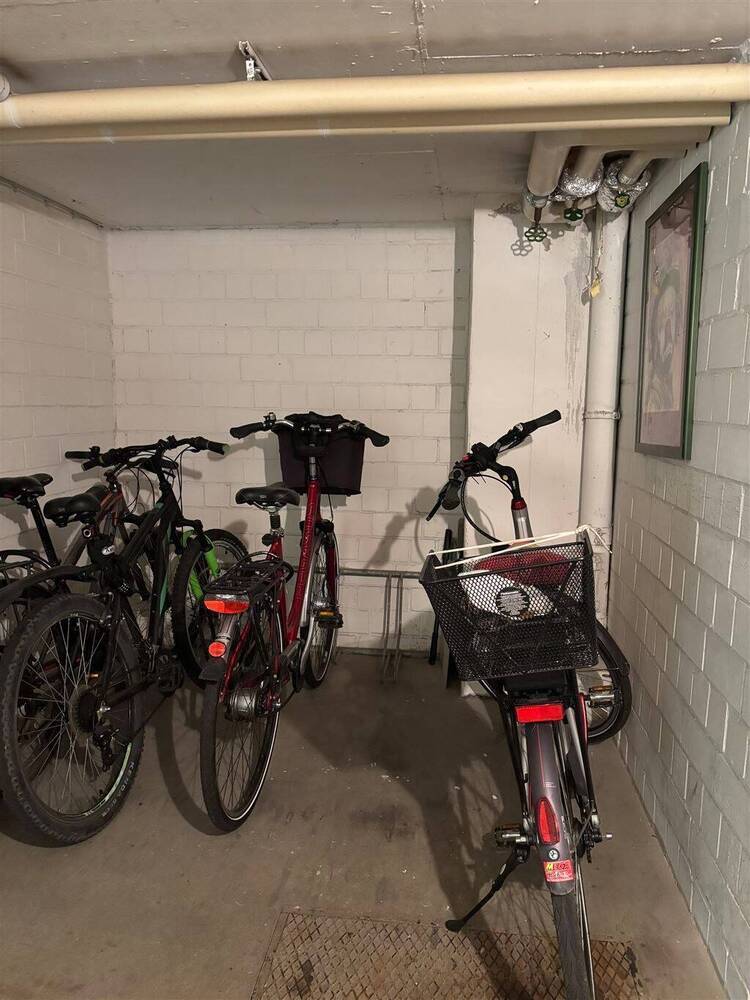 Zentrale 2-Zimmer-Whg. mit Balkon u. Stellplatz Adalbertstr. Kiel-Wik