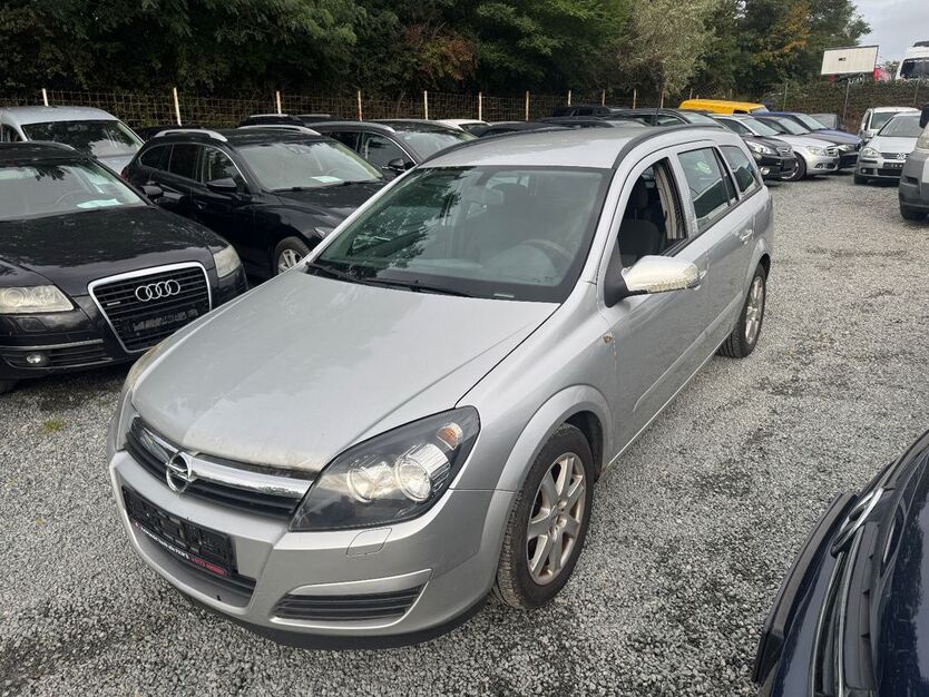 Opel Astra 220.000 km 1.999 € Kiel 24146