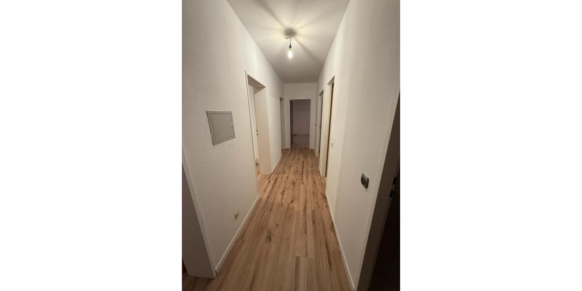 Etagenwohnung Kiel Elmschenhagen - 4 Zimmer, 86 m&sup2;, 1.250&euro; | Angebot:25571414