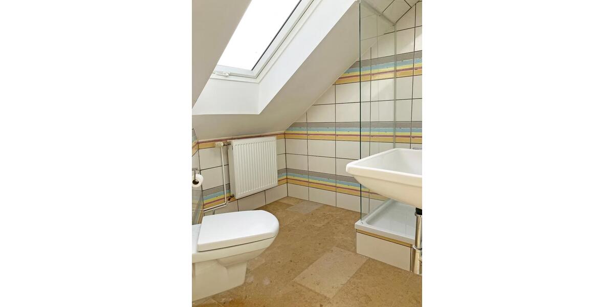 Dachgeschoßwohnung Laboe - 4 Zimmer, 75 m&sup2;, 1.250&euro; | Angebot:24352747