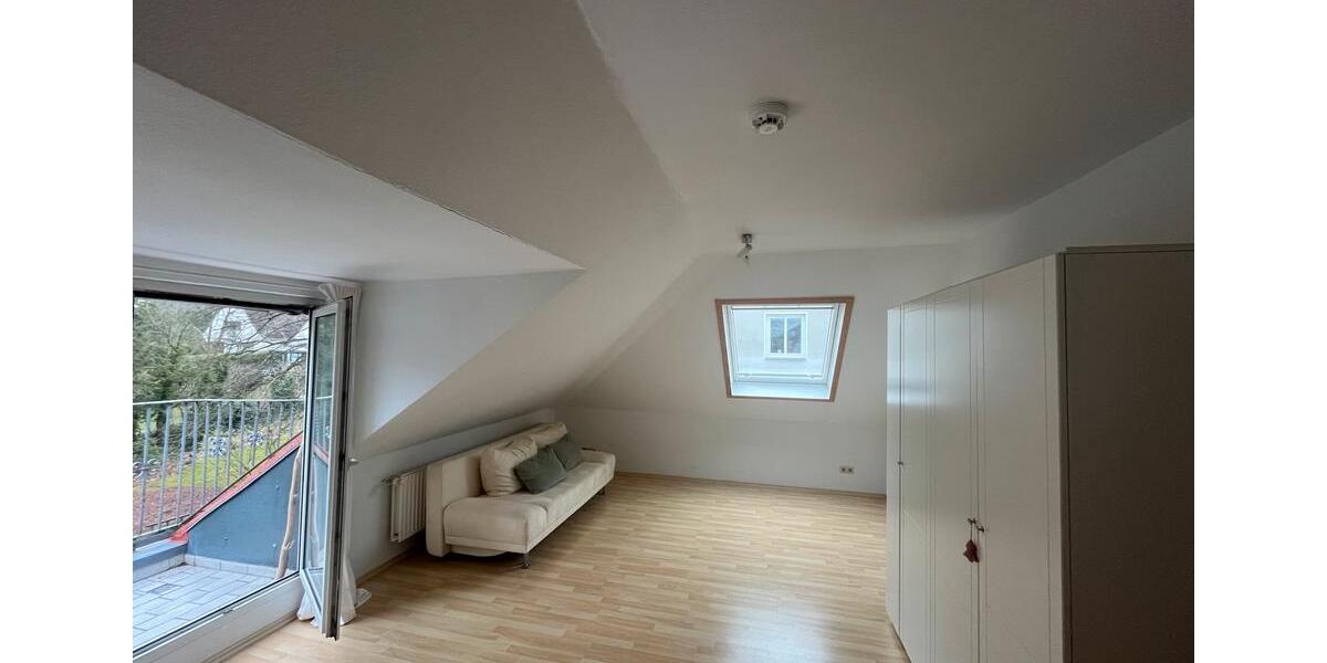 Dachgeschoßwohnung Kiel Blücherplatz - 1 Zimmer, 40 m&sup2;, 650&euro; | Angebot:25811752