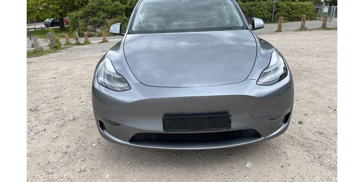 Tesla Model Y 27.500 km 36.000 &euro; Kiel 24148