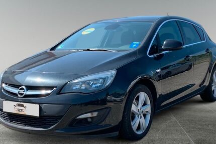 Opel Astra 181.737 km 5.090 € Neumünster 24539