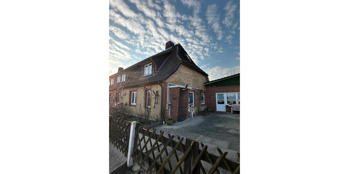 Erdgeschoßwohnung Bredenbek - 4 Zimmer, 120 m&sup2;, 1.750&euro; | Angebot:26534320